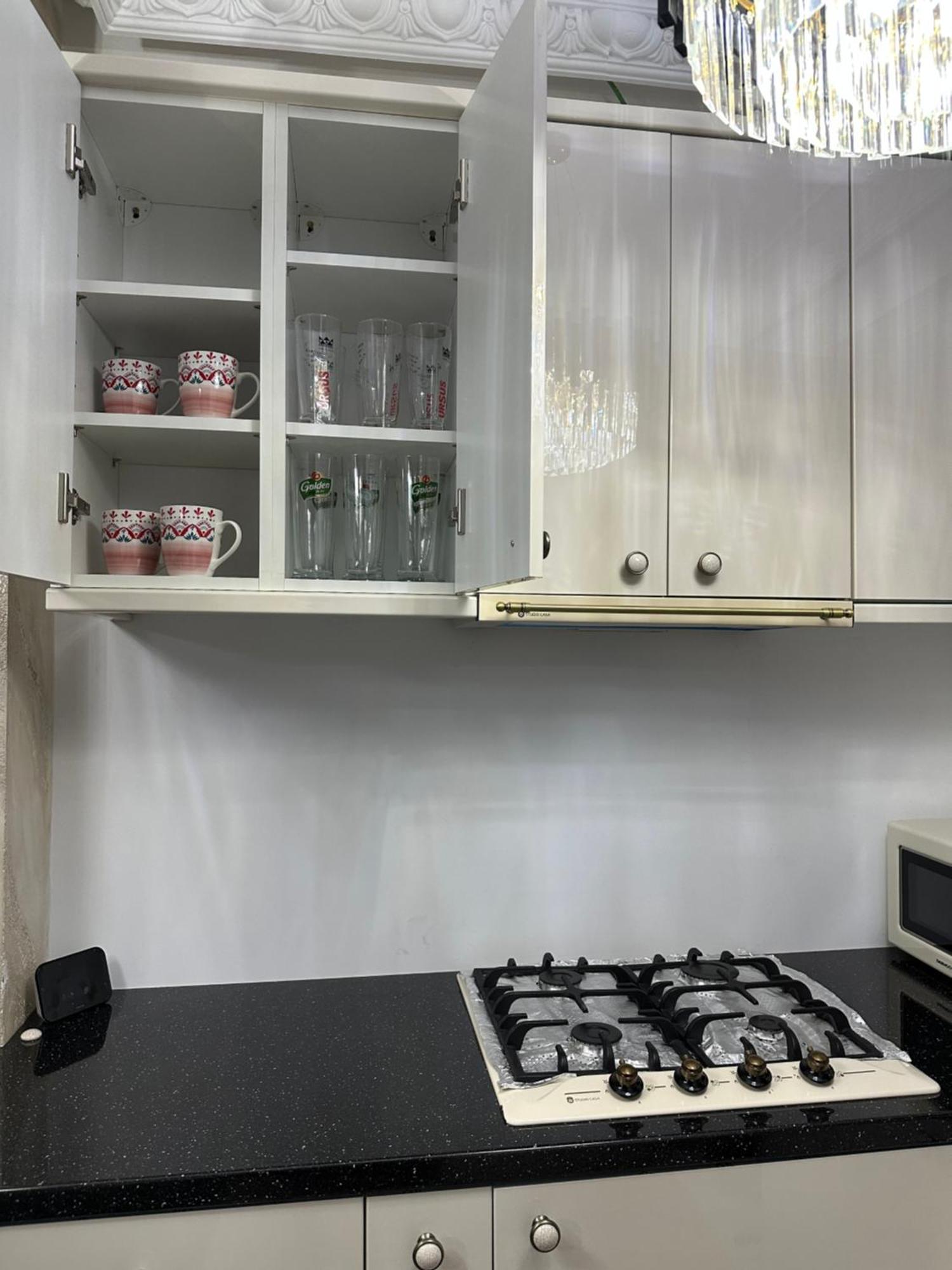 Apartament Simoni Ploiesti Exterior photo